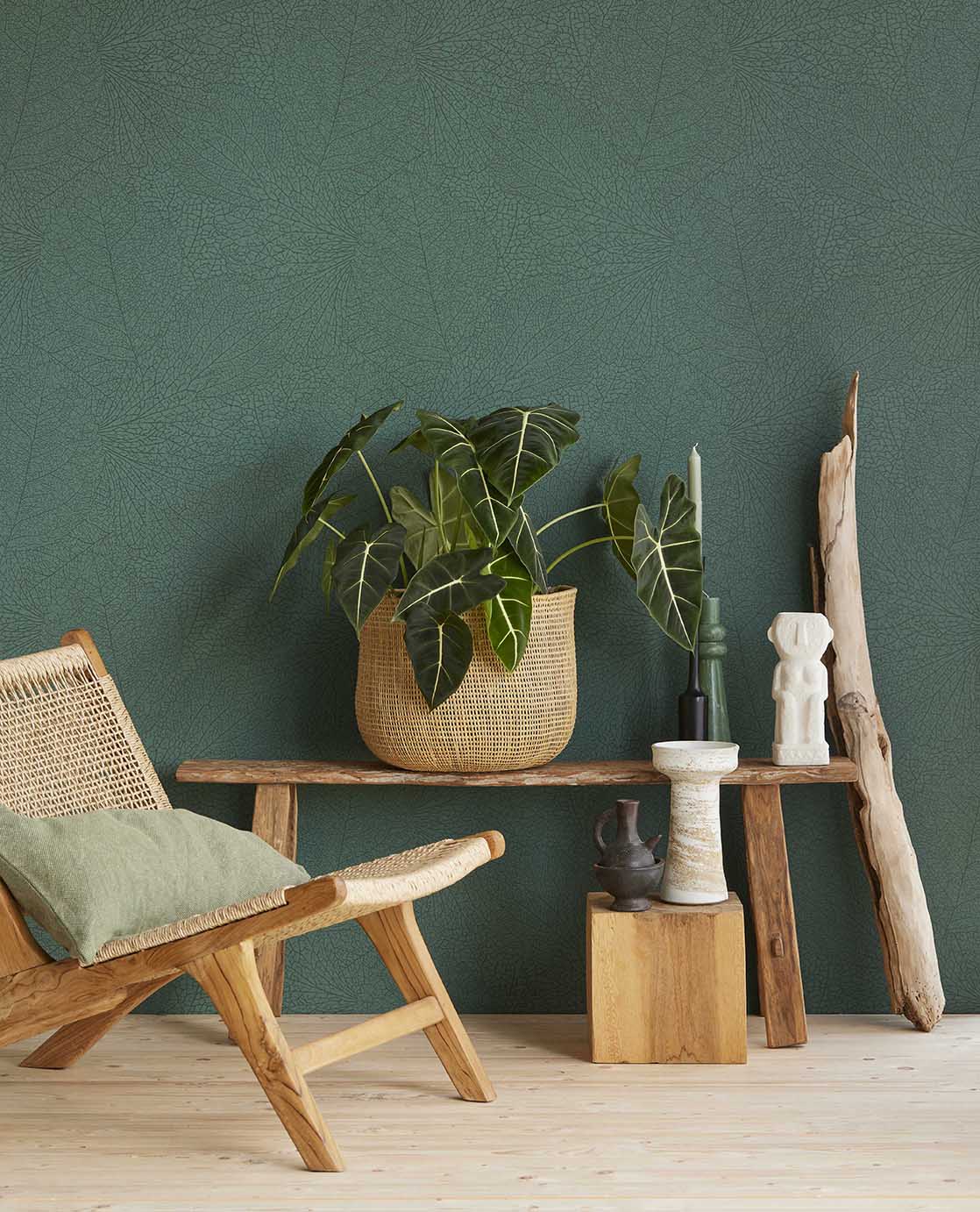 Embrace Leaf Textured wallpaper